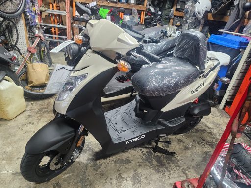 $2,699 khaki 50cc kymco agility 